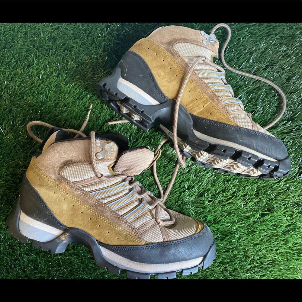Adidas Adventure Hiking Boots